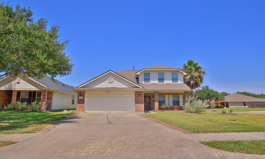 Property photo for 2906 Landing Edge Lane Lane, League City, TX