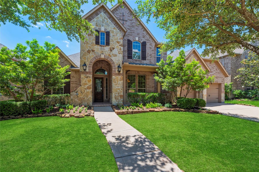 Property photo for 5106 Cinco Falls Drive, Katy, TX