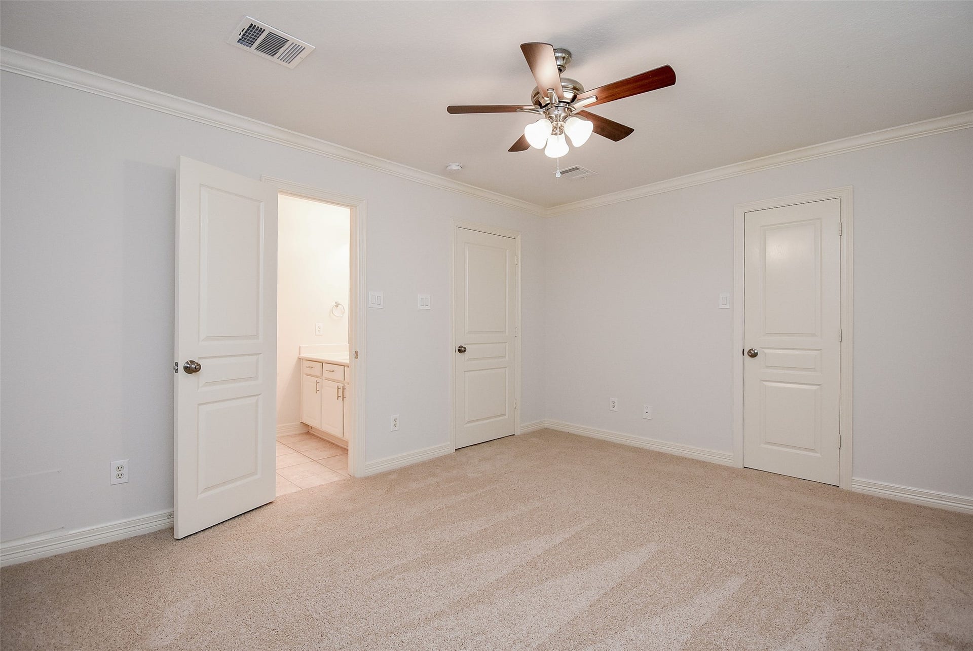 3134 Old Masters Drive, Sugar Land, TX 77479 3134 Old Masters Drive, Sugar Land, TX 77479