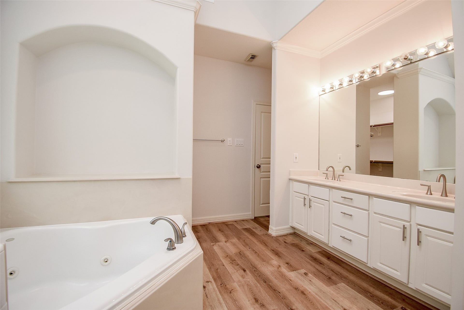 3134 Old Masters Drive, Sugar Land, TX 77479 3134 Old Masters Drive, Sugar Land, TX 77479