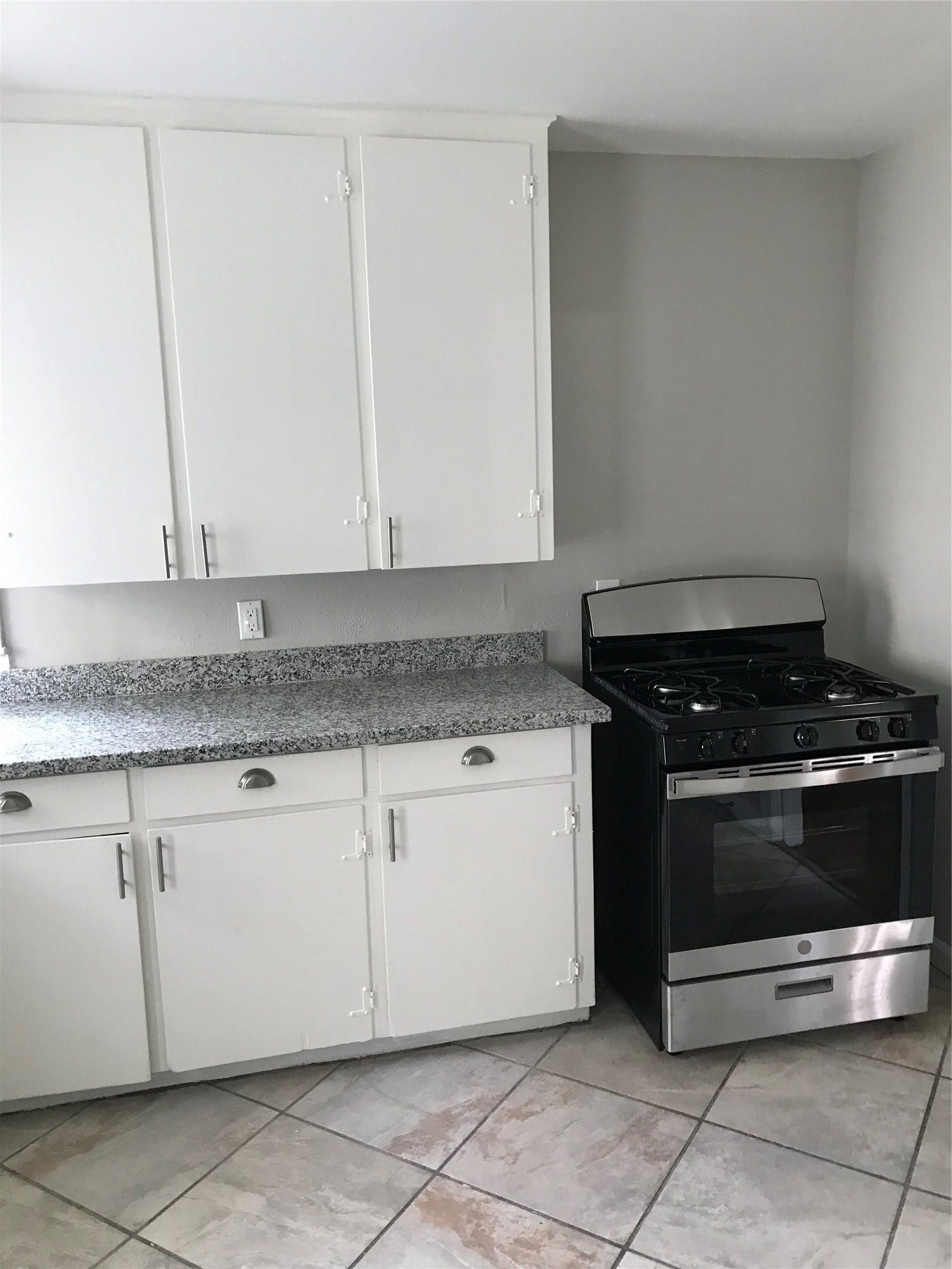 2702 N Camp Circle, La Marque, TX 77568 2702 N Camp Circle, La Marque, TX 77568
