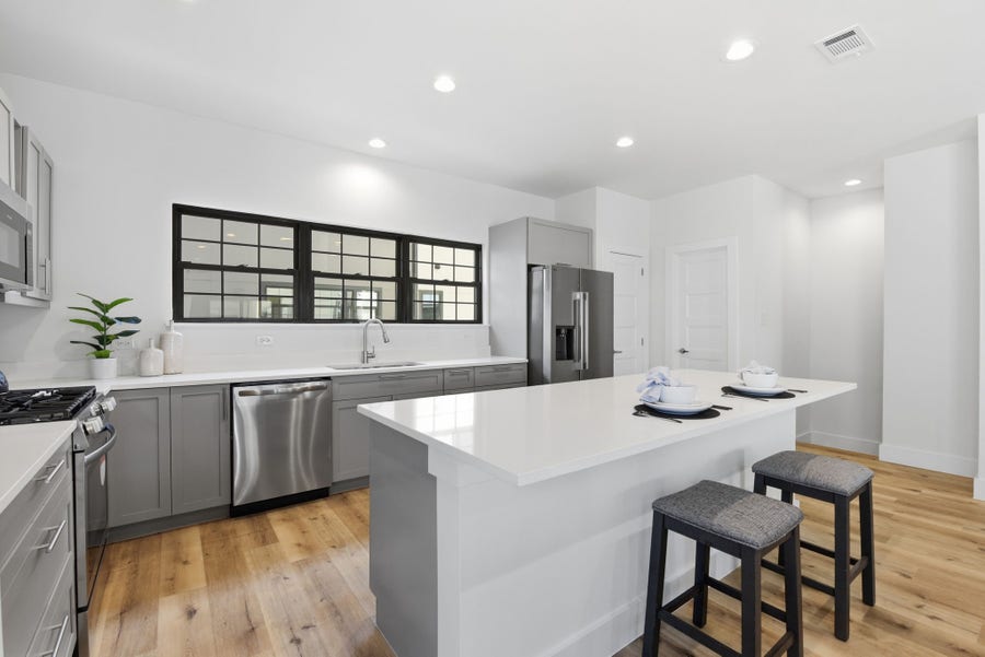 Property photo for 11915 N Hoa Sen Circle, Houston, TX