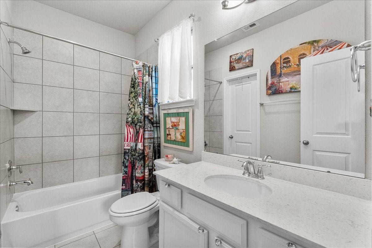 1714 Hartford Mills Lane, League City, TX 77573 Full bath 2