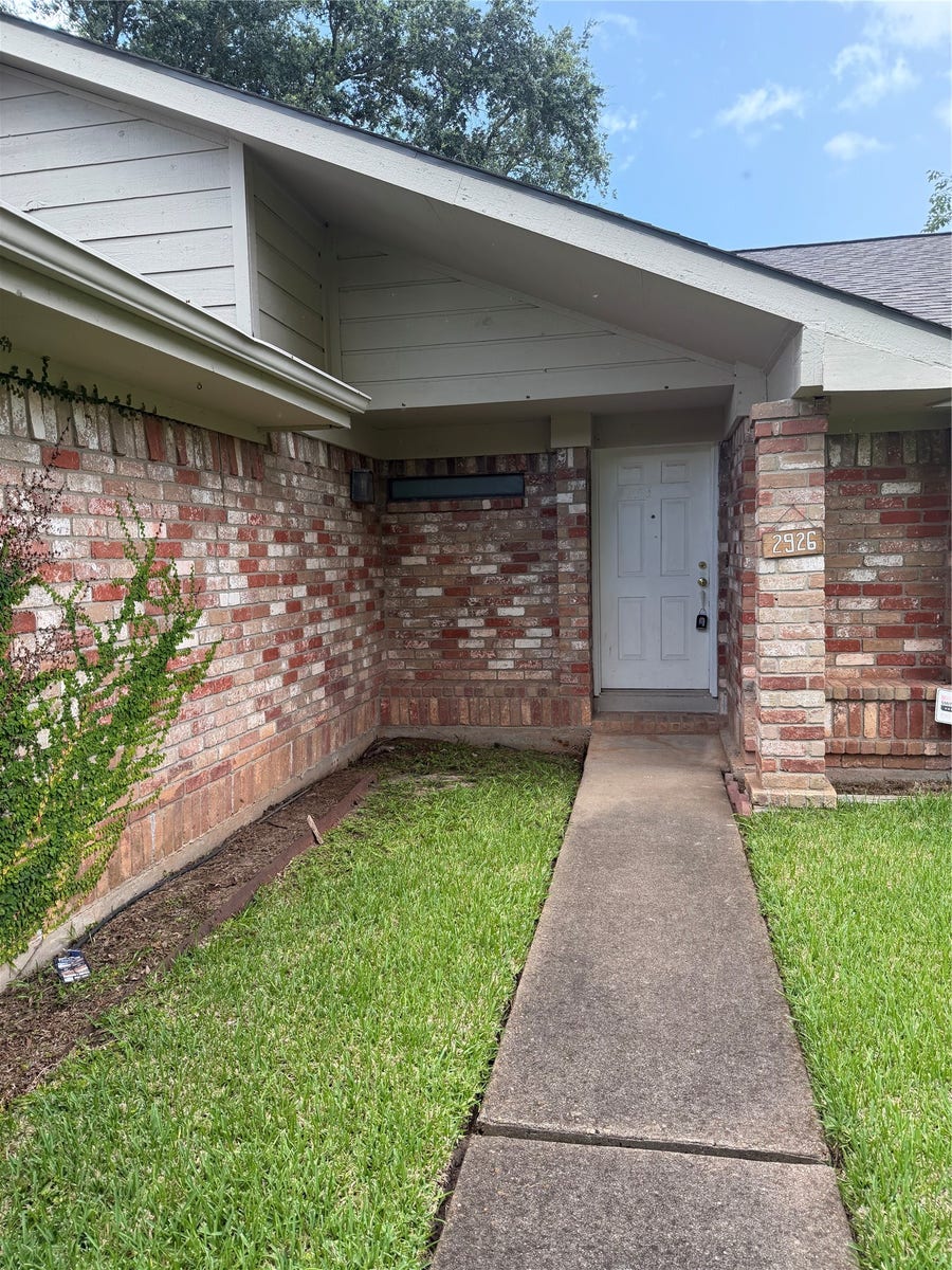 Property photo for 2926 Colony Drive, Sugar Land, TX