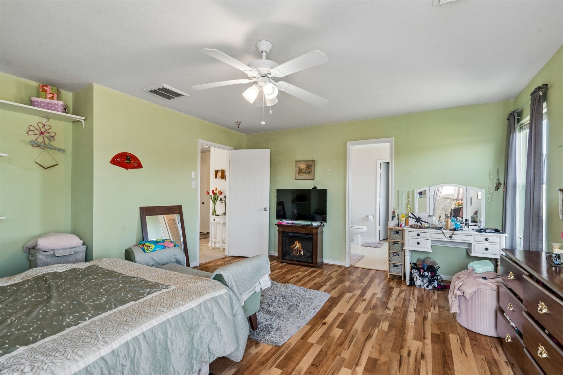 15318 Lynford Crest Drive, Houston, TX 77083