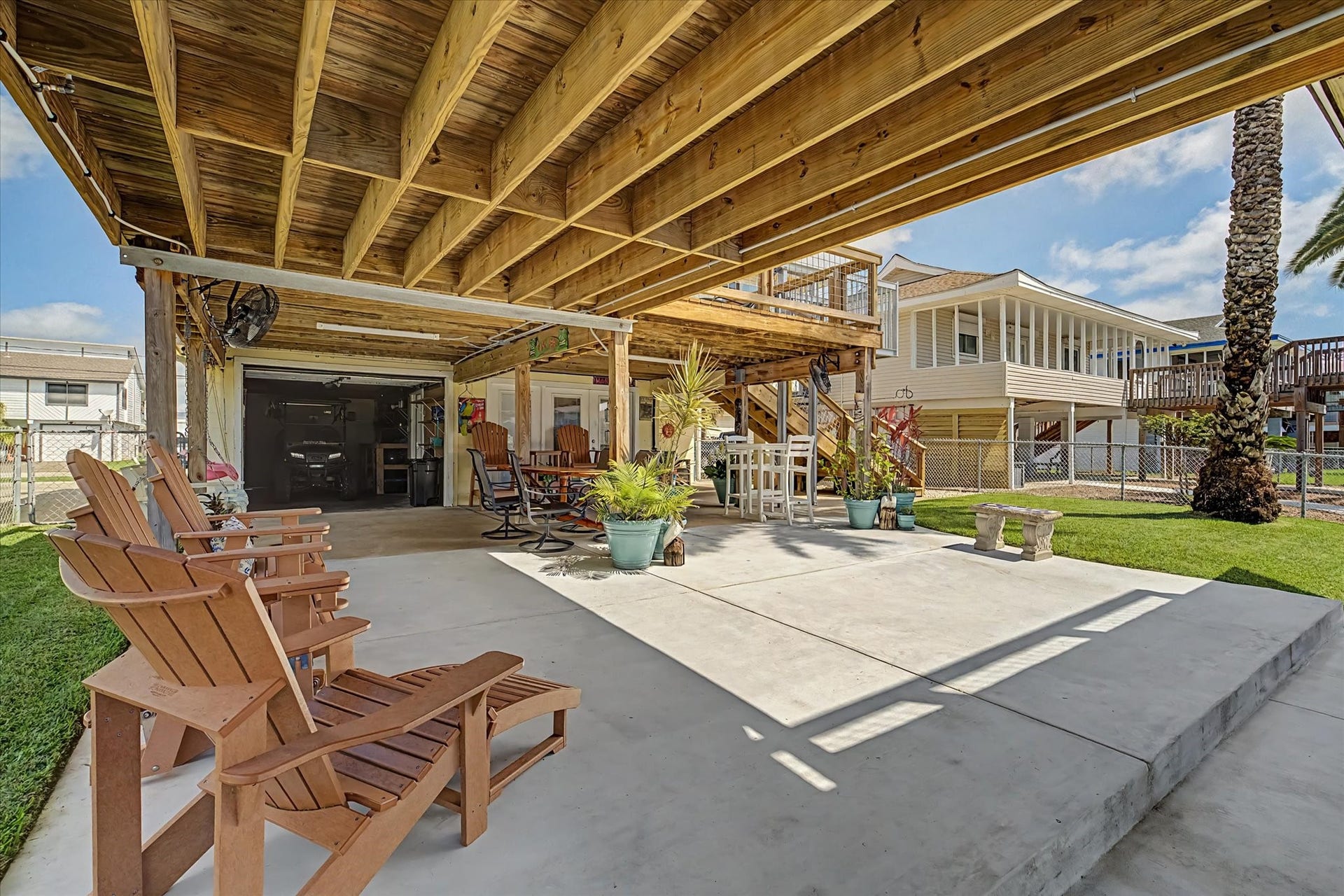 273 Barracuda Street, Bayou Vista, TX 77563