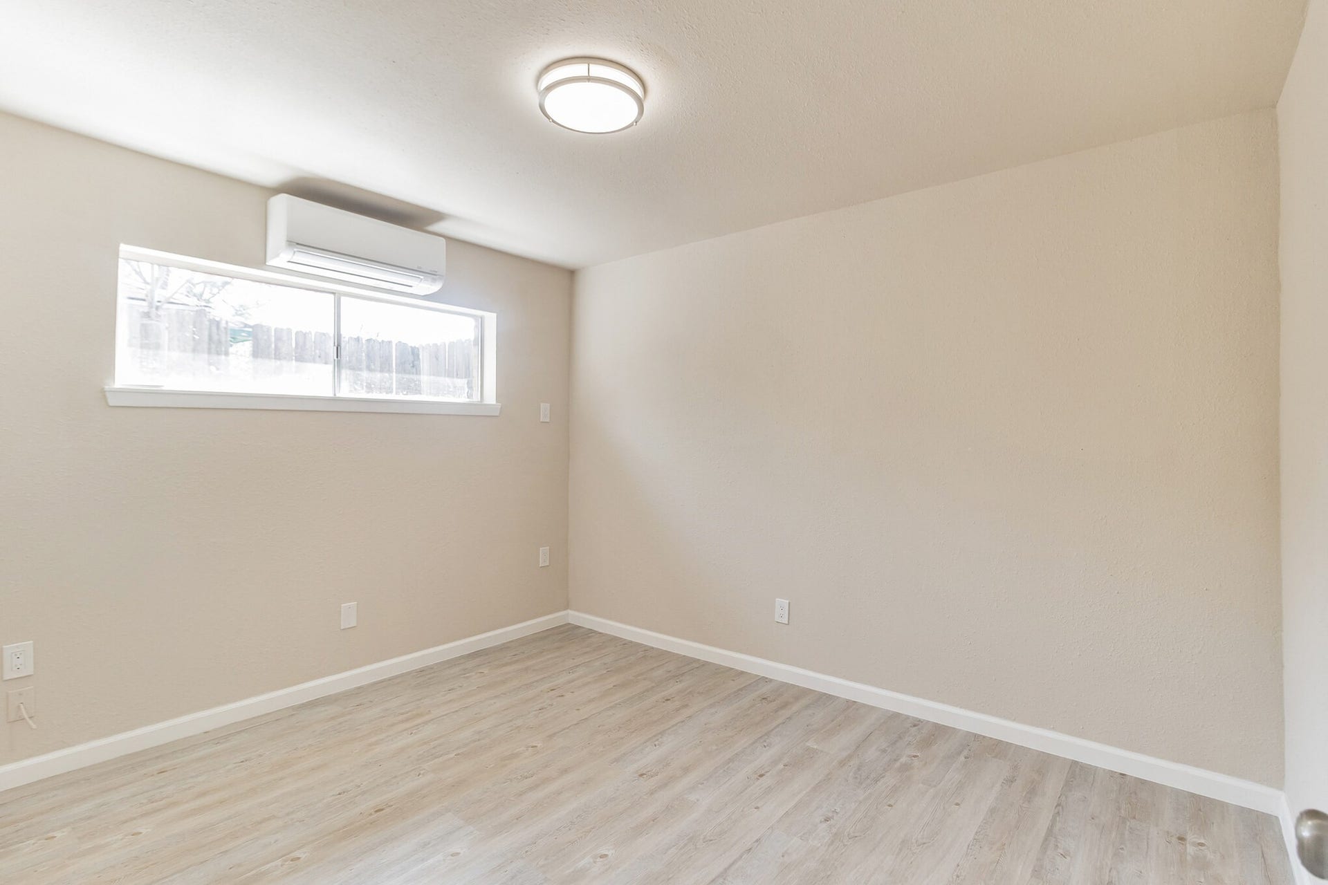 6815 Beachwood Street, #1, Houston, TX 77021 6815 Beachwood Street, #1, Houston, TX 77021