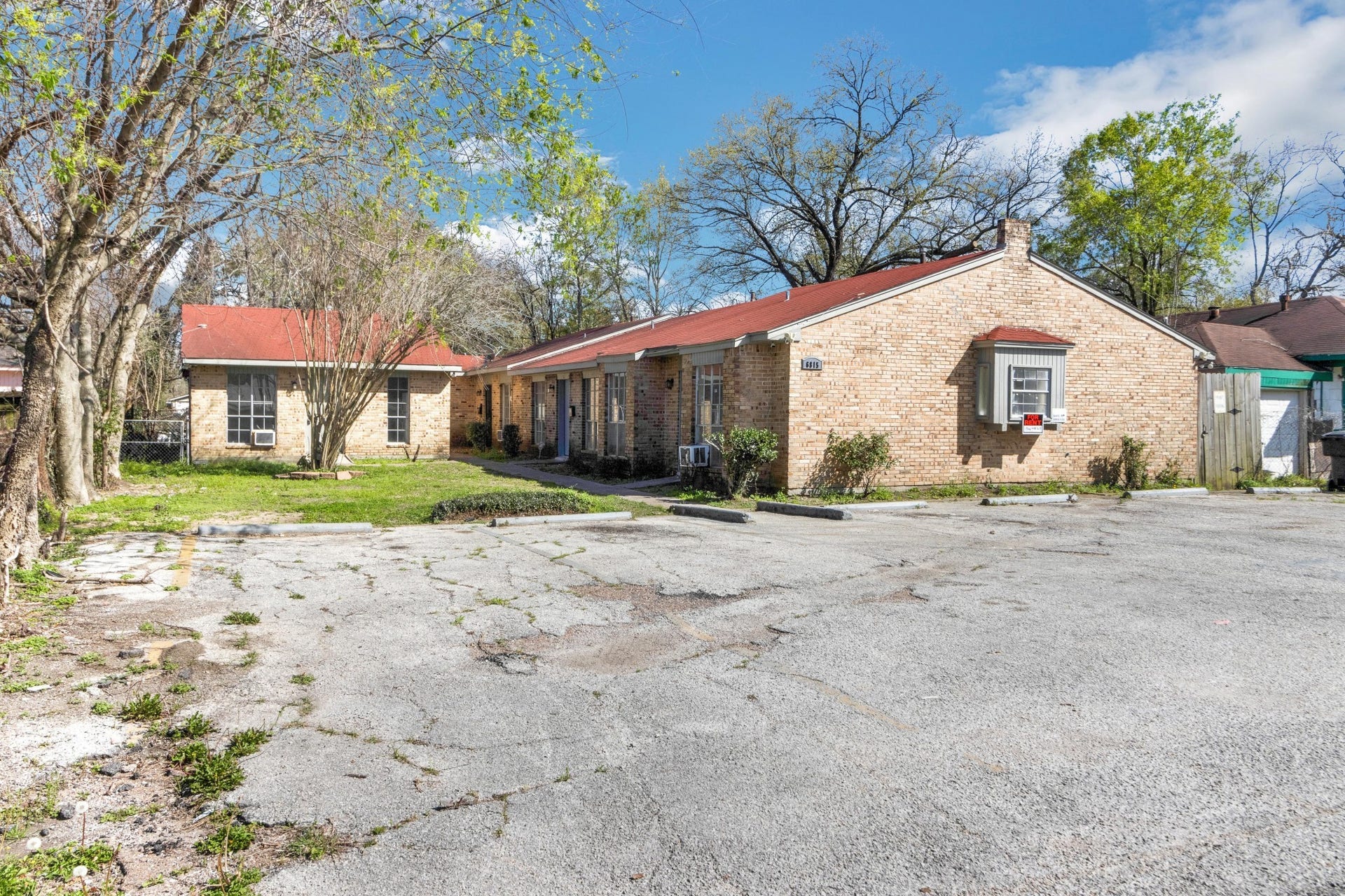 6815 Beachwood Street, #1, Houston, TX 77021 6815 Beachwood Street, #1, Houston, TX 77021