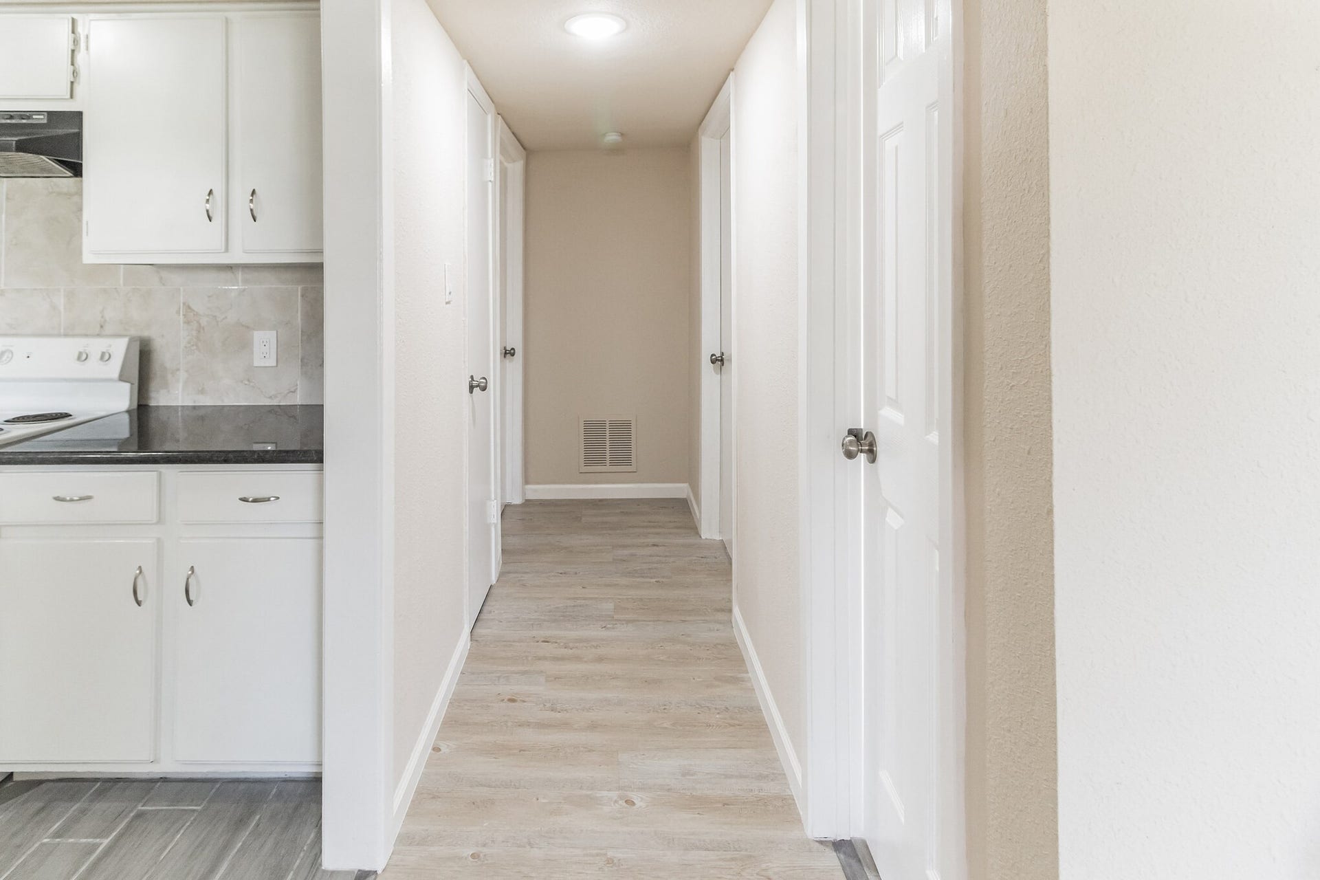 6815 Beachwood Street, #1, Houston, TX 77021 6815 Beachwood Street, #1, Houston, TX 77021