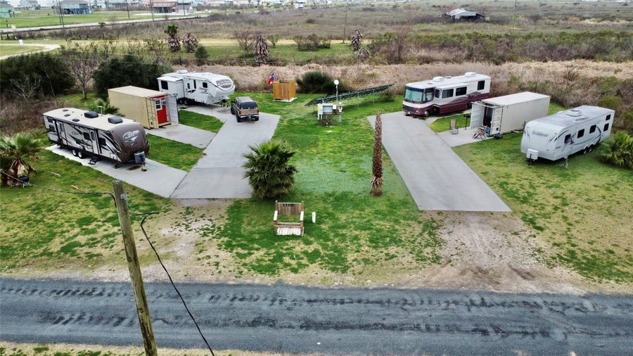 Property photo for 1105 Tuna Drive, Crystal Beach, TX