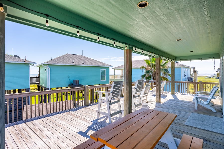 Property photo for 2754 Gulfview Lane, Crystal Beach, TX