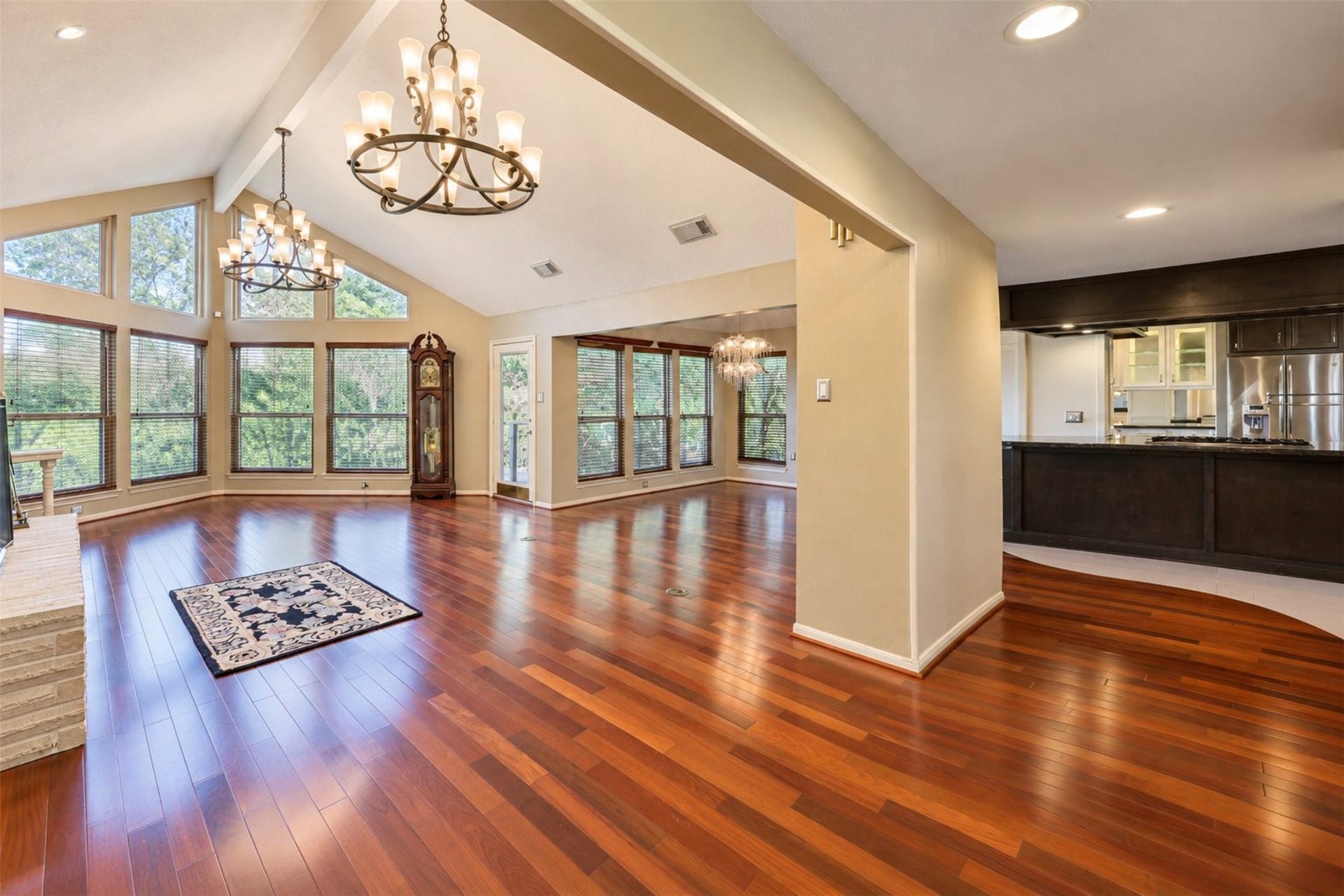Open concept to the dining area and kitchen.