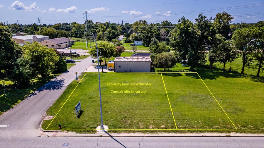 Property photo for 0 Texas Avenue, La Marque, TX
