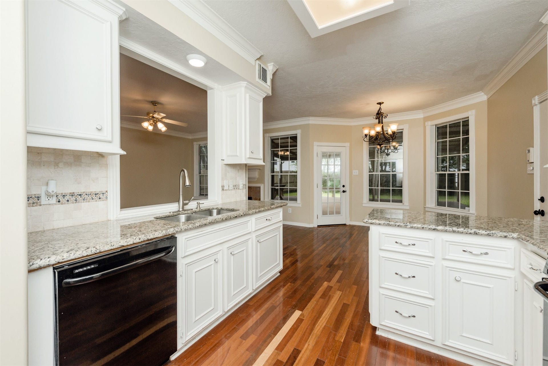 215 SUNSET RIDGE, League City, TX 77573 215 SUNSET RIDGE, League City, TX 77573
