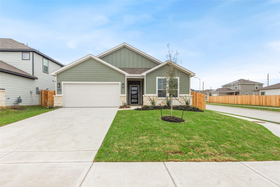 Property photo for 30223 Fledged Wing Drive, Waller, TX
