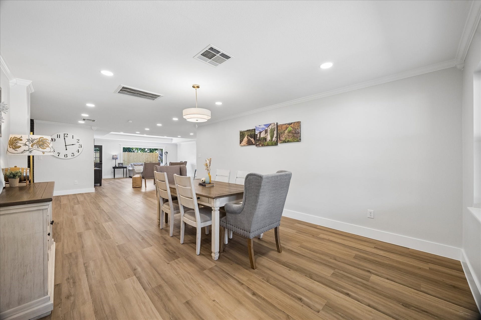 1827 Millwood Drive, Houston, TX 77008 1827 Millwood Drive, Houston, TX 77008