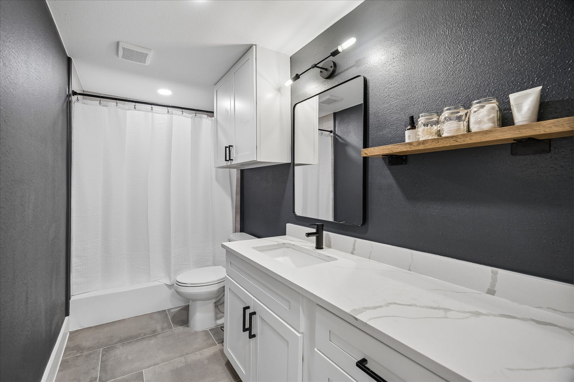 1827 Millwood Drive, Houston, TX 77008 1827 Millwood Drive, Houston, TX 77008