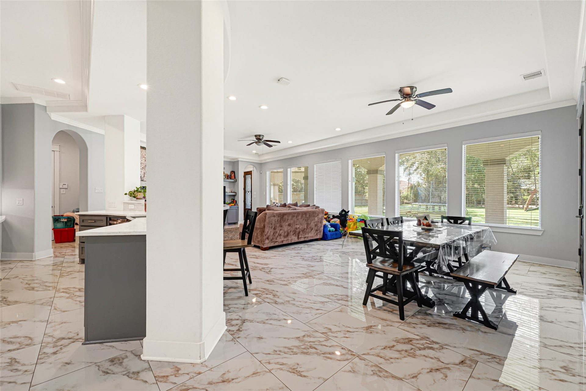 4210 Hidden Winds Drive, Spring, TX 77386 Connected kitchen, breakfast, and family room spaces offer a comfortable layout for everyday living and entertaining.