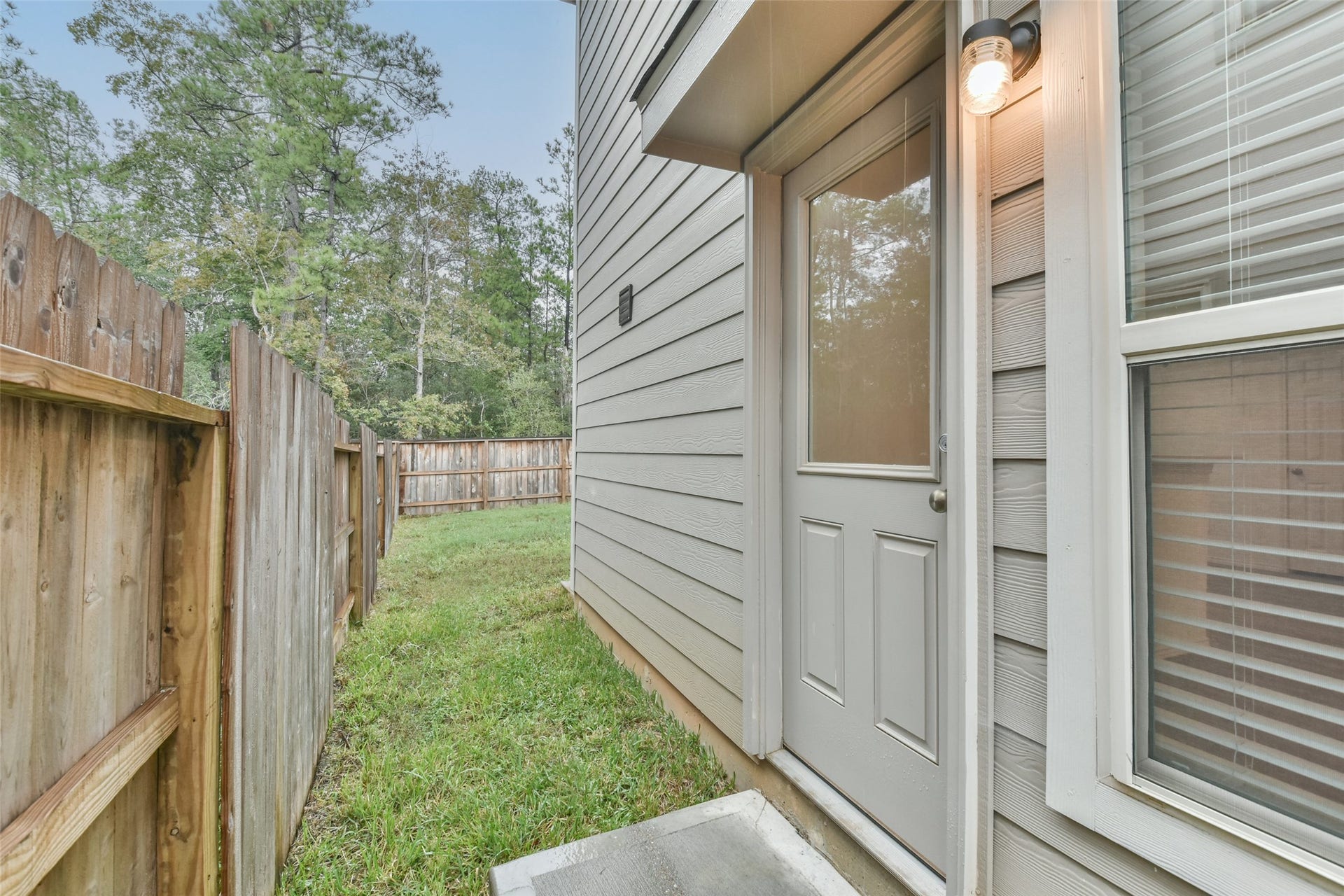 3707 Solanum Drive, Conroe, TX 77301 3707 Solanum Drive, Conroe, TX 77301