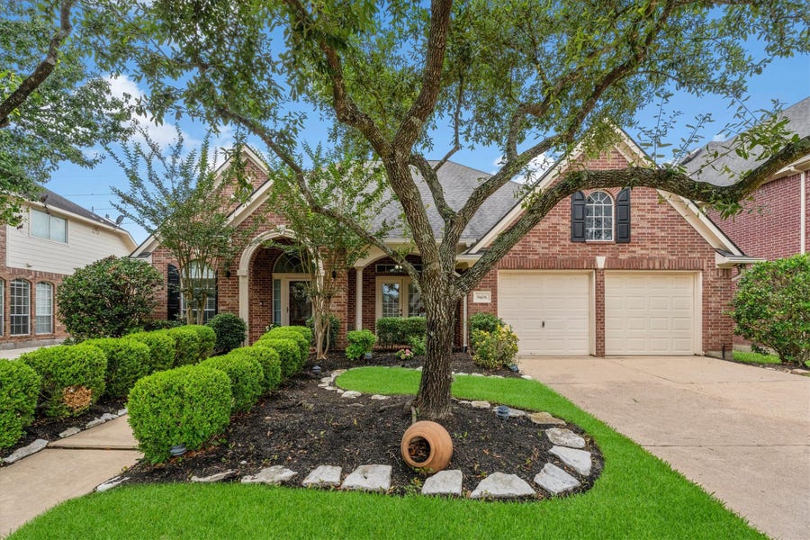 Property photo for 9406 Lochflora Drive, Spring, TX