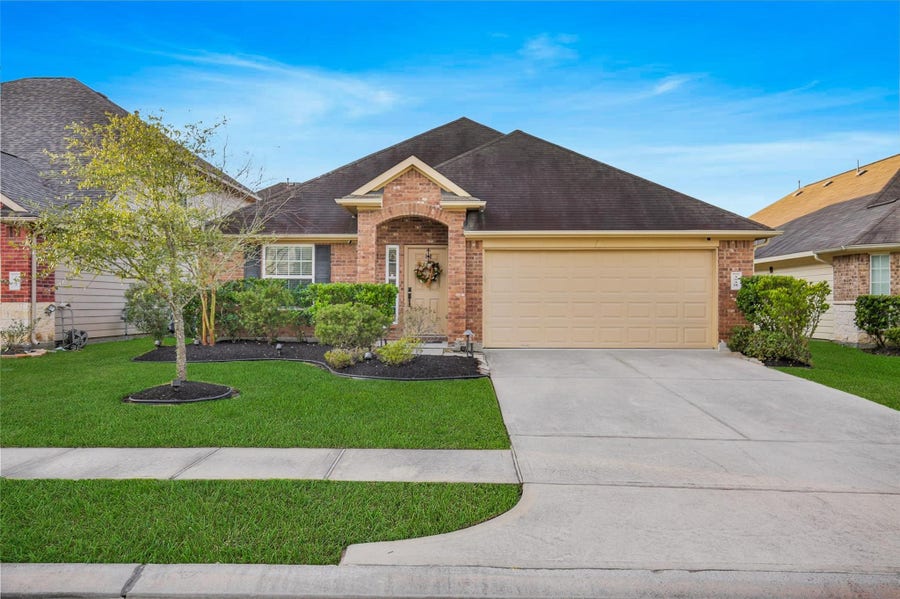 Property photo for 3530 Tulip Trace Drive, Spring, TX