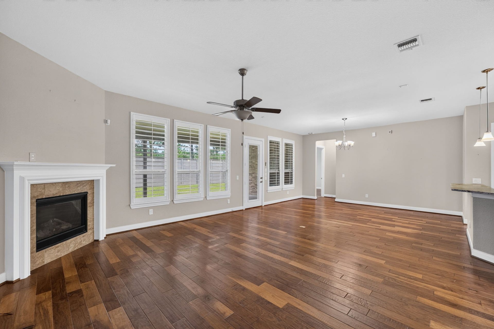 230 Kimblewick Way, The Woodlands, TX 77382 230 Kimblewick Way, The Woodlands, TX 77382