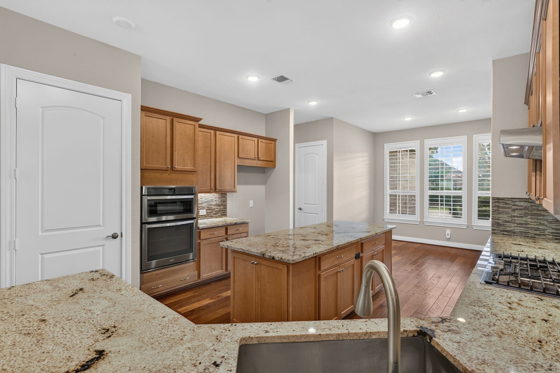 230 Kimblewick Way, The Woodlands, TX 77382 230 Kimblewick Way, The Woodlands, TX 77382