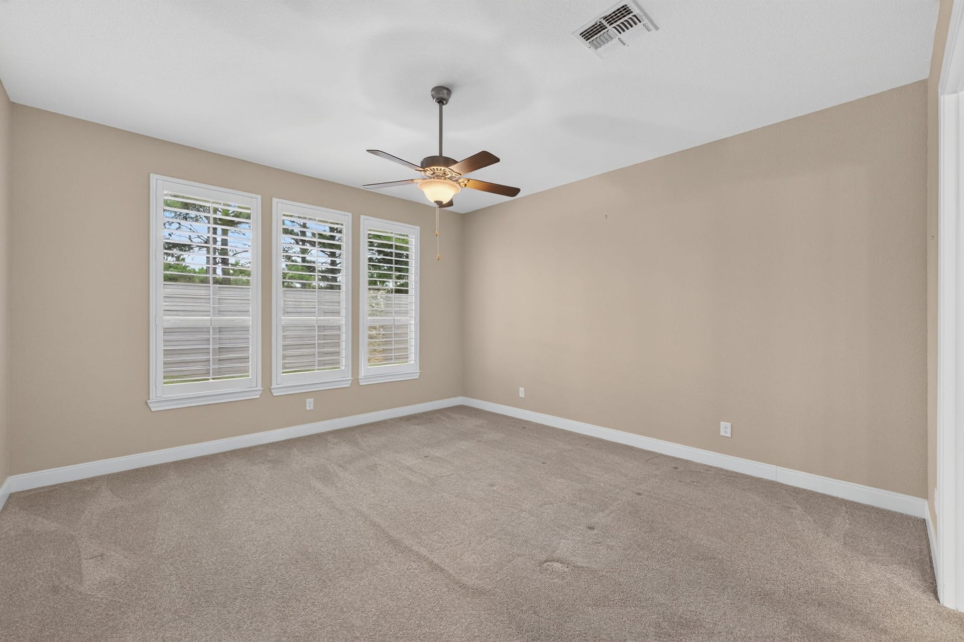 230 Kimblewick Way, The Woodlands, TX 77382 Primary Bedroom