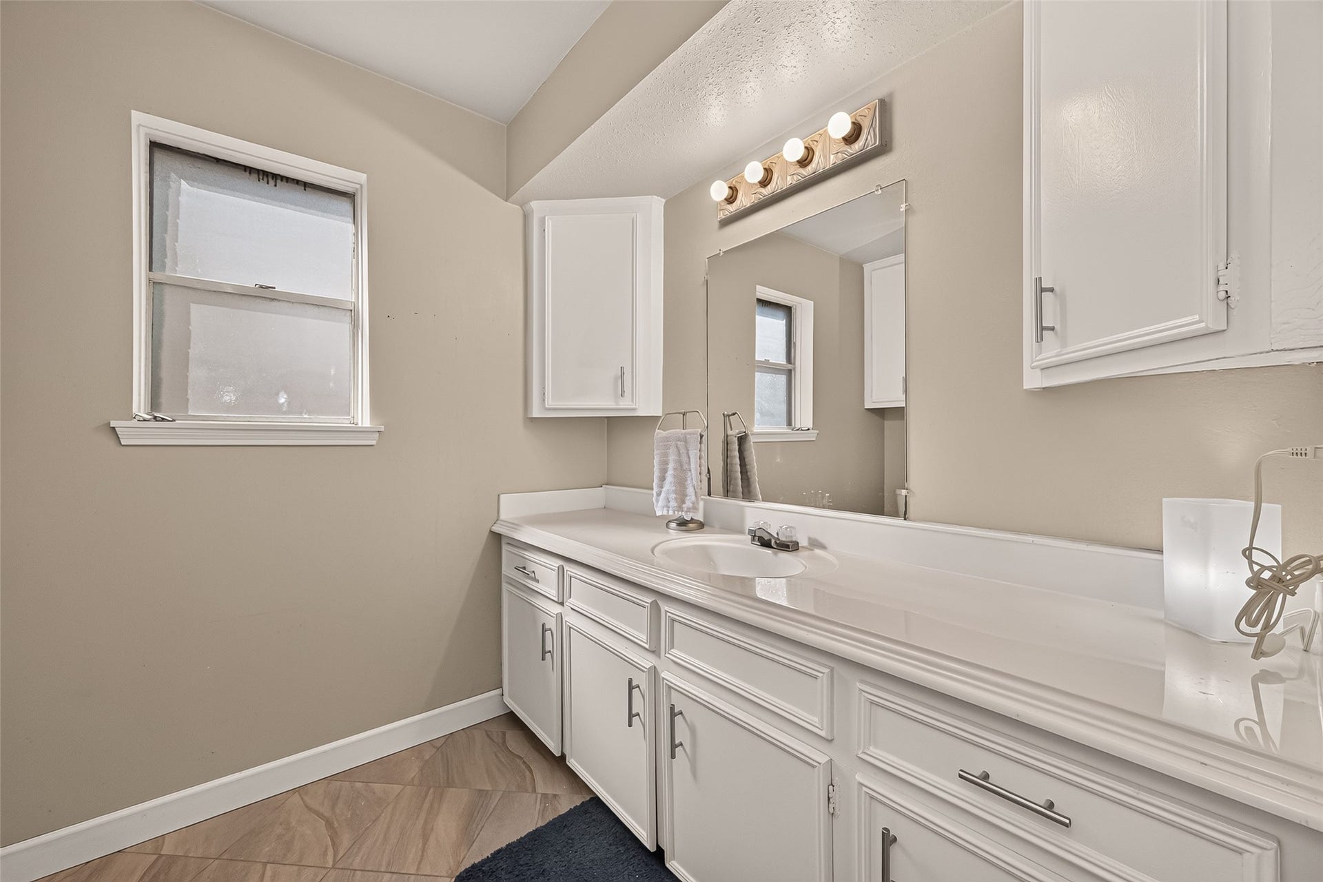 21719 Meadowhill Drive, Spring, TX 77388 21719 Meadowhill Drive, Spring, TX 77388