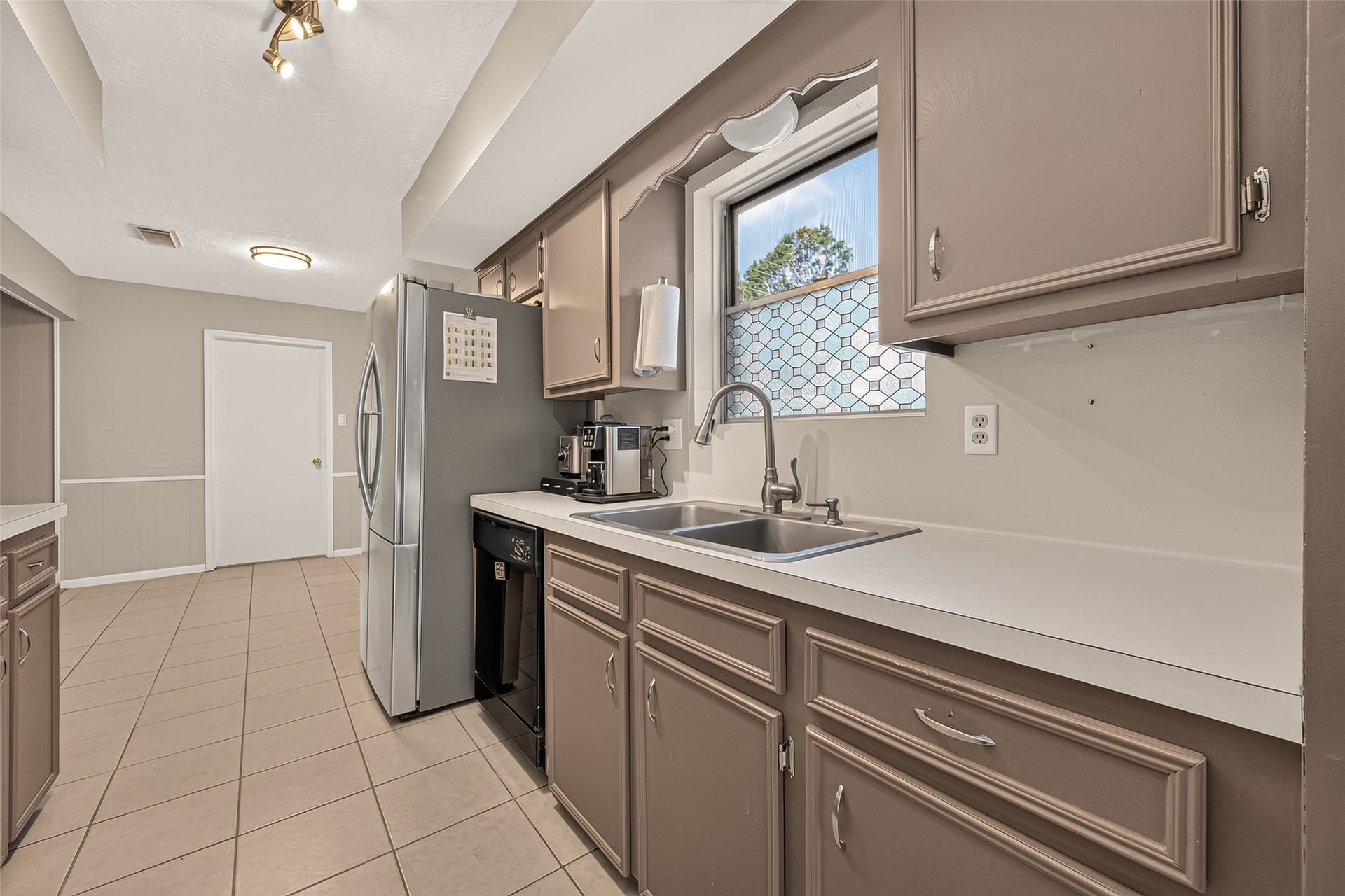 21719 Meadowhill Drive, Spring, TX 77388 21719 Meadowhill Drive, Spring, TX 77388