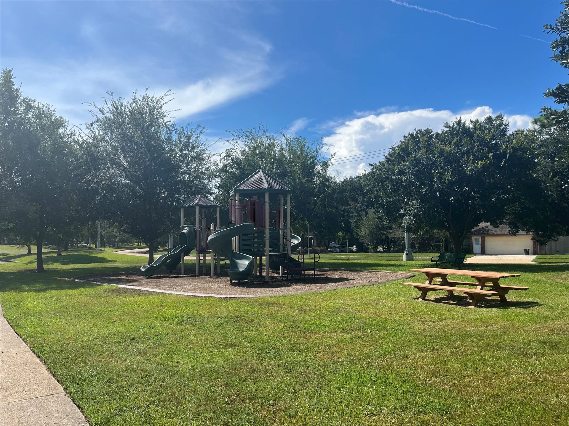 16019 Mill Point Drive, Houston, TX 77059 16019 Mill Point Drive, Houston, TX 77059