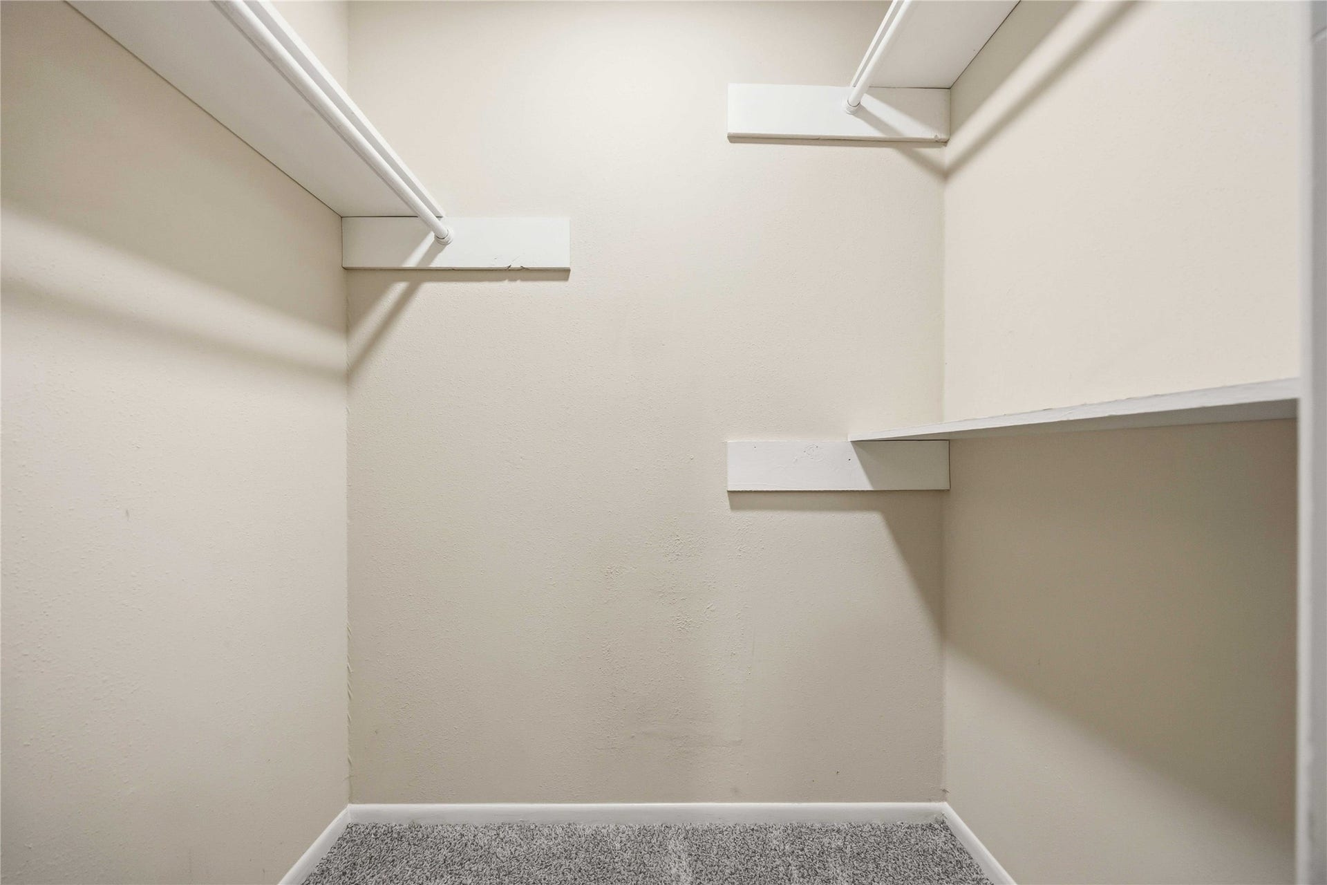 16019 Mill Point Drive, Houston, TX 77059 Bedroom 4 Closet