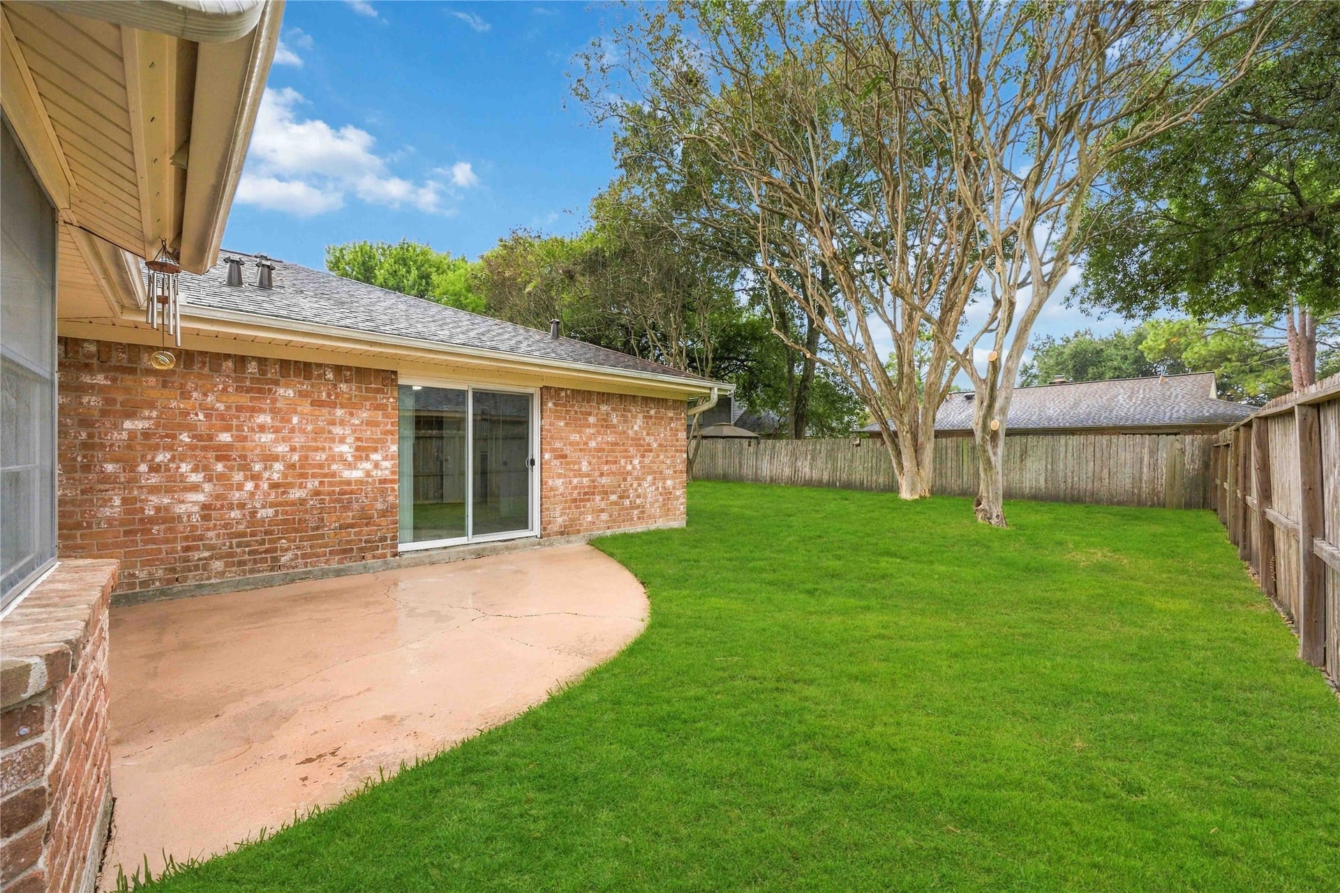 16019 Mill Point Drive, Houston, TX 77059 Back Patio