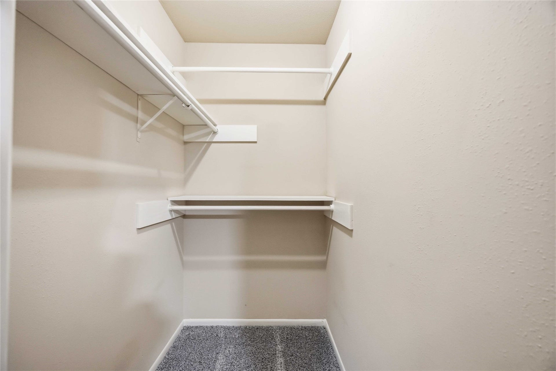 16019 Mill Point Drive, Houston, TX 77059 Bedroom 3 Closet