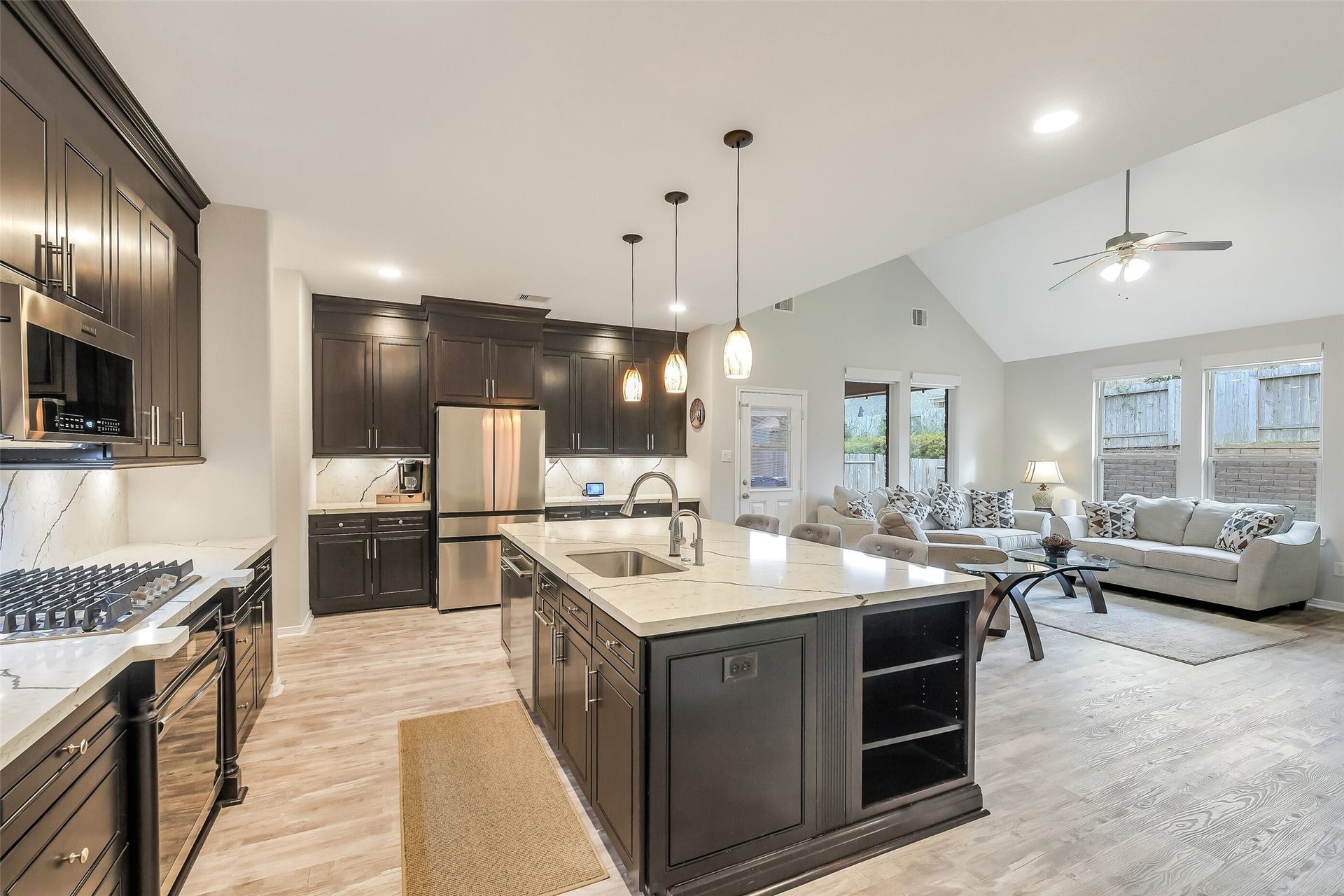 1514 Jacobs Forest Drive, Conroe, TX 77384 1514 Jacobs Forest Drive, Conroe, TX 77384