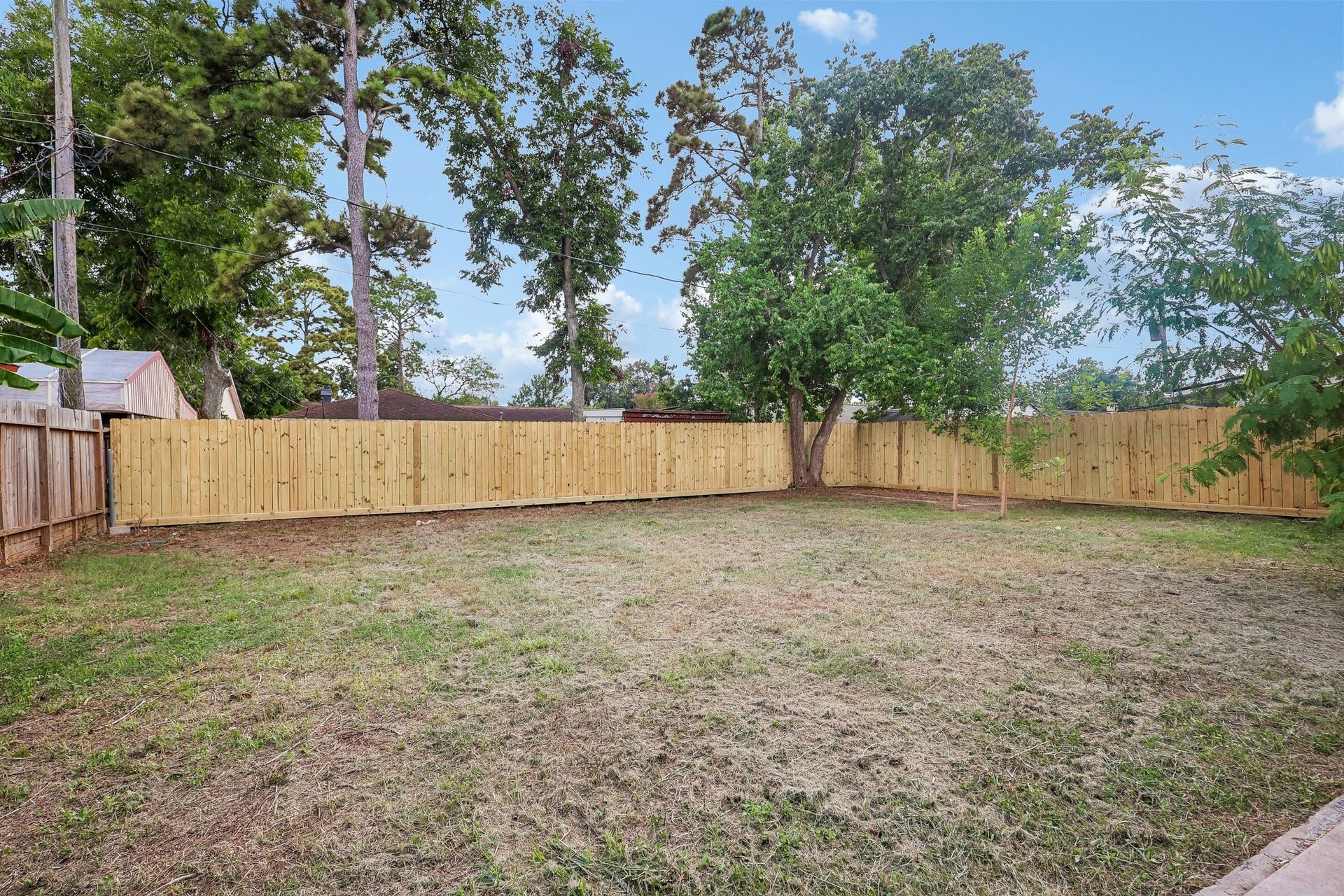 11026 Green Arbor Drive, Houston, TX 77089 Huge back yard