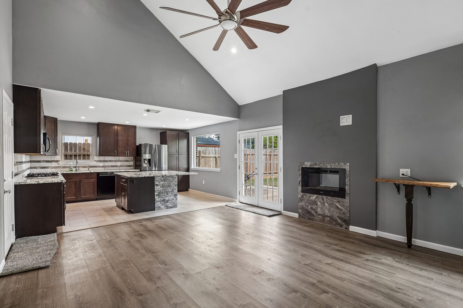 11026 Green Arbor Drive, Houston, TX 77089 11026 Green Arbor Drive, Houston, TX 77089