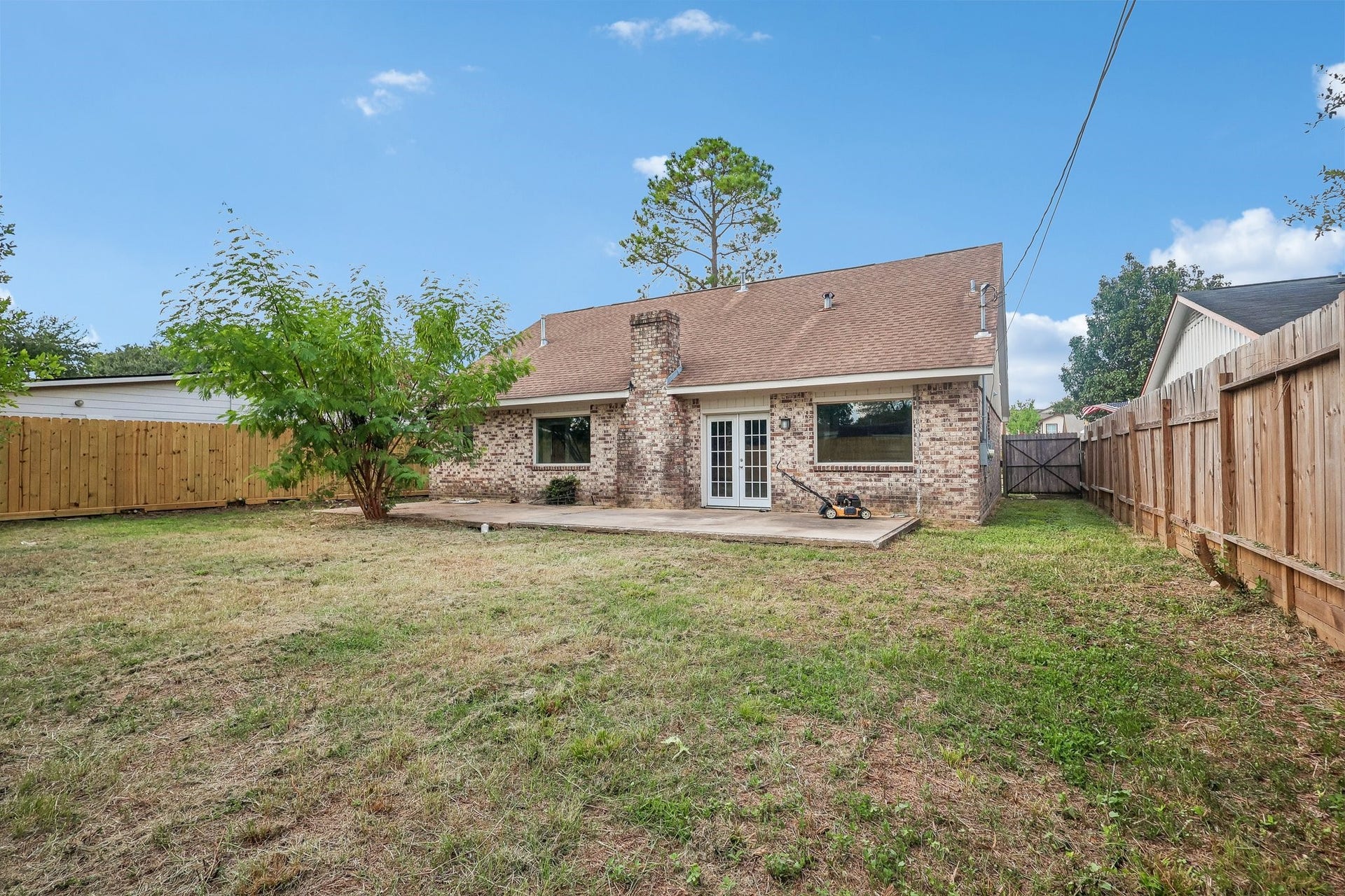 11026 Green Arbor Drive, Houston, TX 77089 11026 Green Arbor Drive, Houston, TX 77089