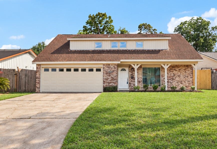 11026 Green Arbor Drive, Houston, TX 77089 11026 Green Arbor Drive, Houston, TX 77089