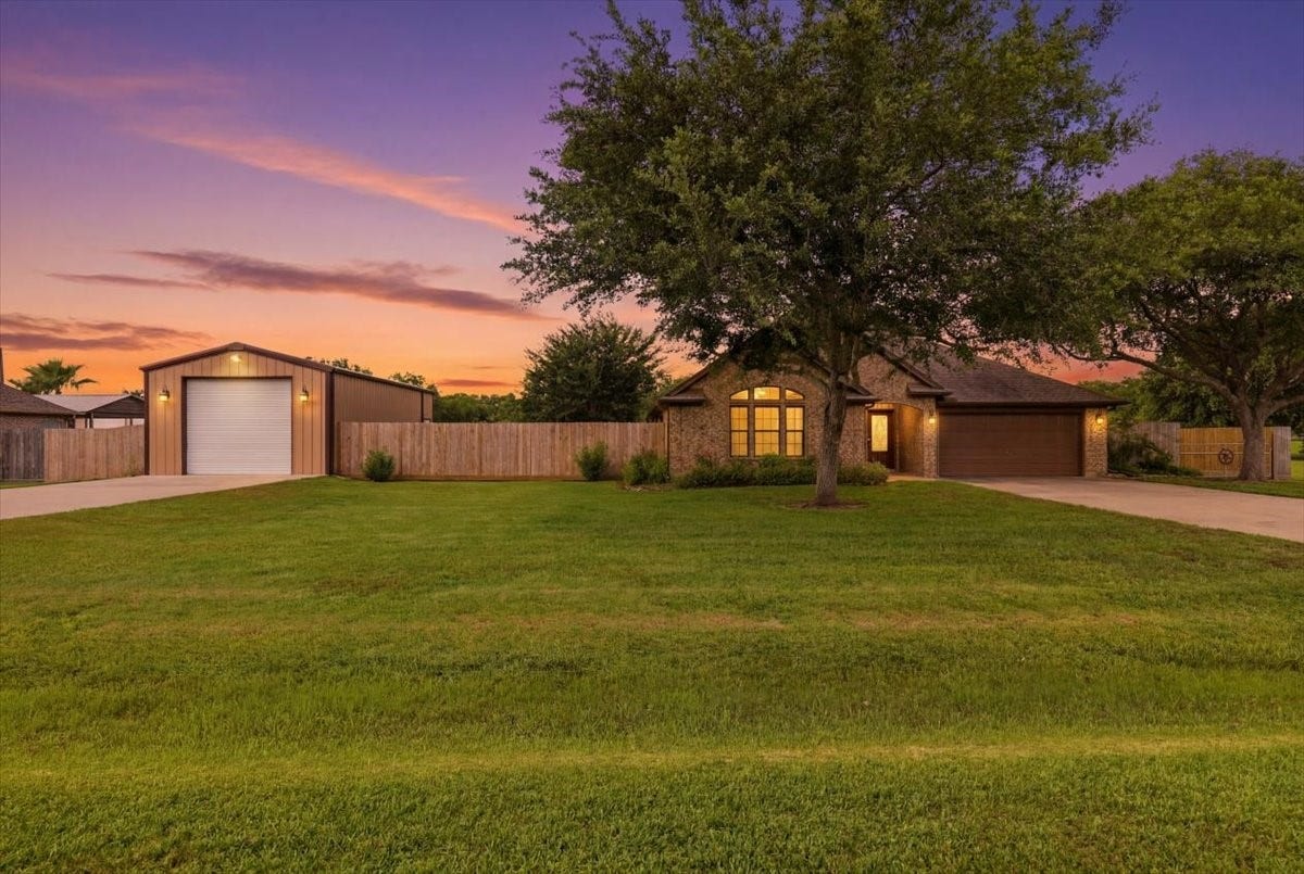 16210 Bluebird Street, Santa Fe, TX 77517 16210 Bluebird Street, Santa Fe, TX 77517