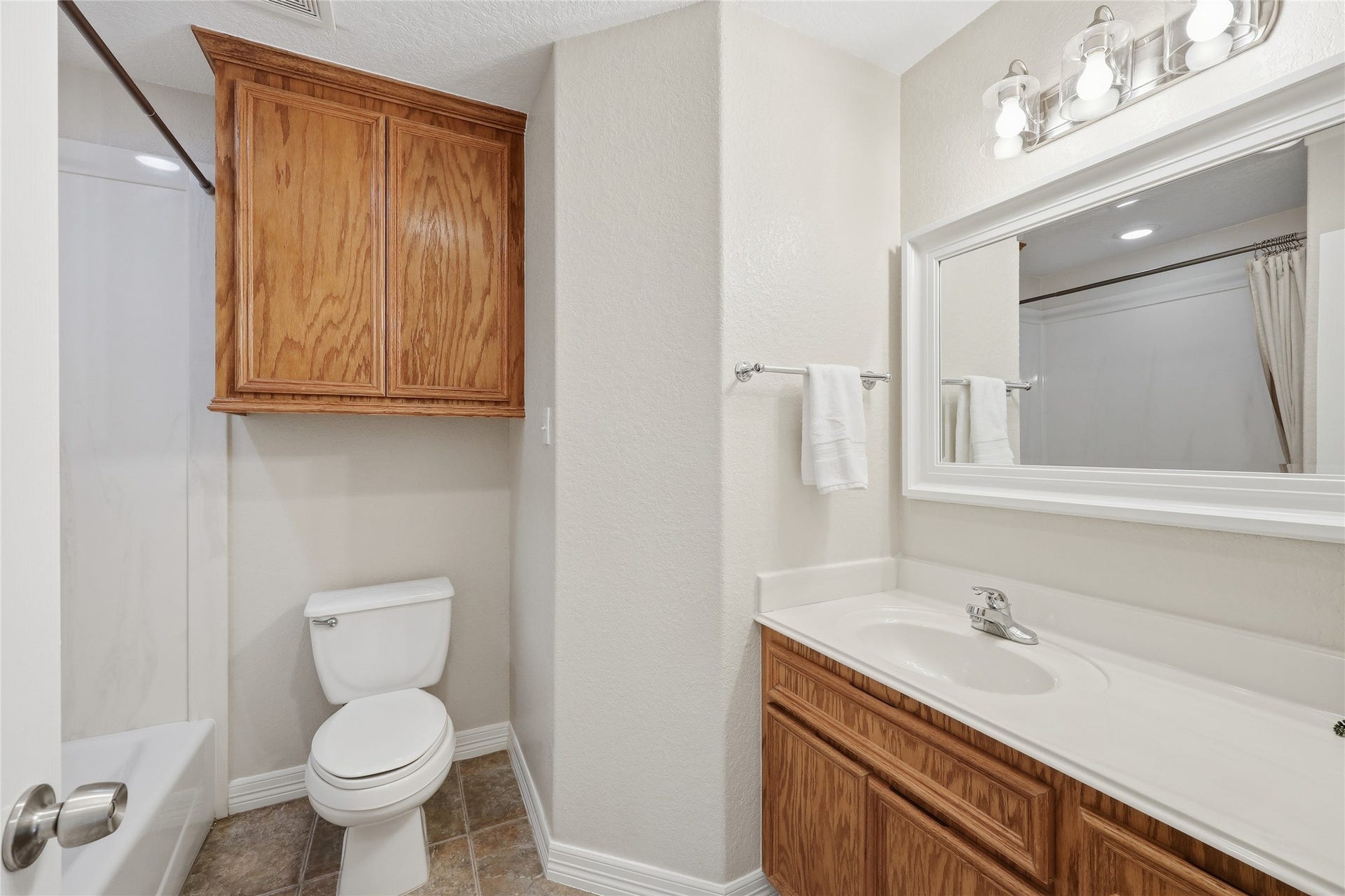 16210 Bluebird Street, Santa Fe, TX 77517 16210 Bluebird Street, Santa Fe, TX 77517