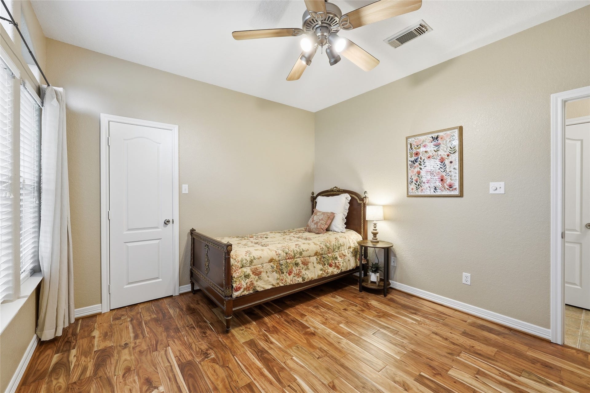 16210 Bluebird Street, Santa Fe, TX 77517 16210 Bluebird Street, Santa Fe, TX 77517