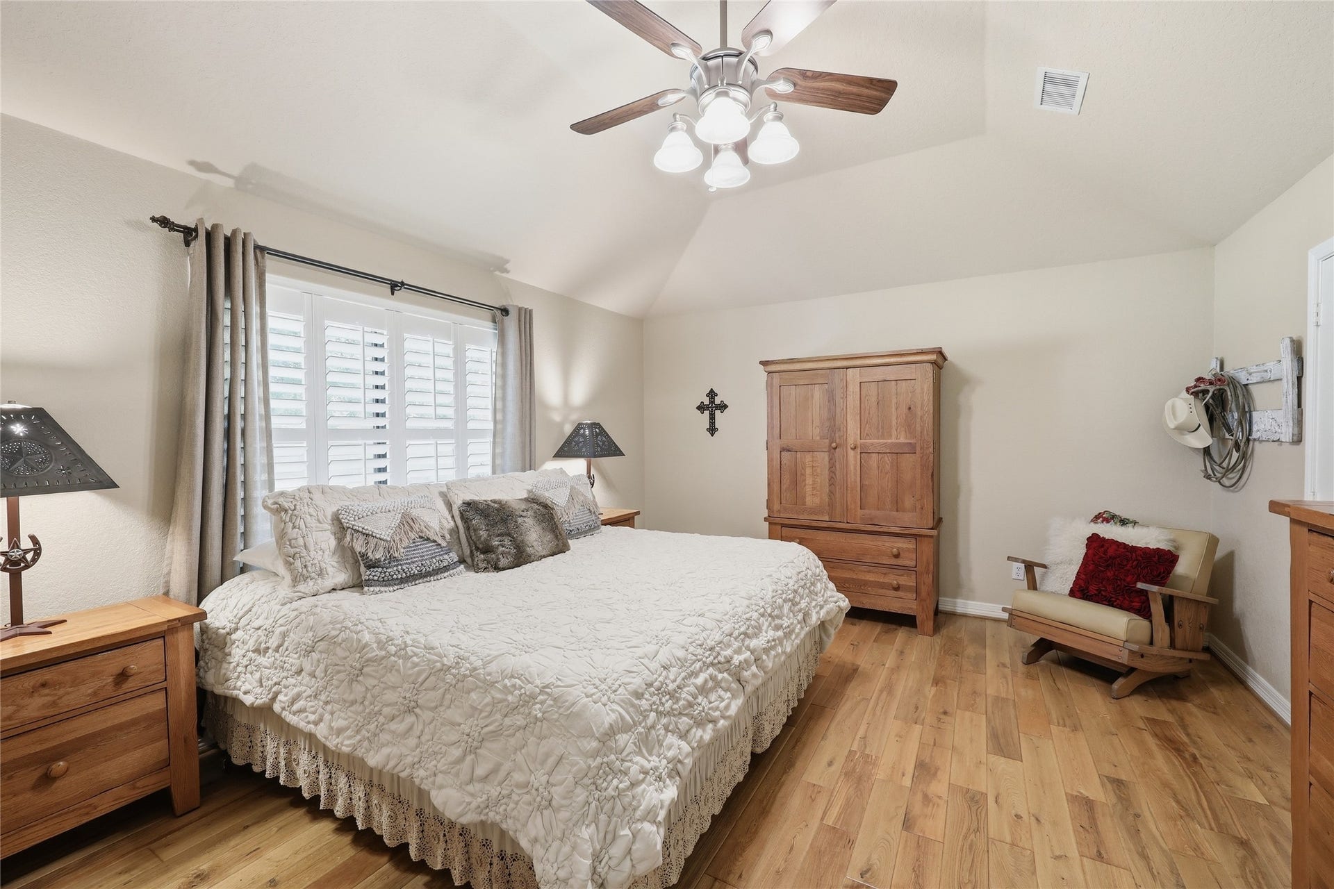 16210 Bluebird Street, Santa Fe, TX 77517 16210 Bluebird Street, Santa Fe, TX 77517