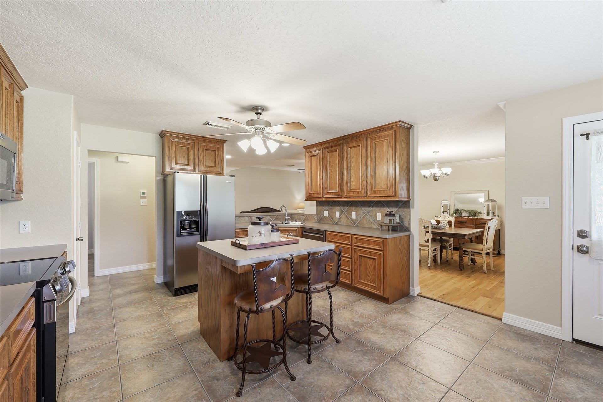 16210 Bluebird Street, Santa Fe, TX 77517 16210 Bluebird Street, Santa Fe, TX 77517