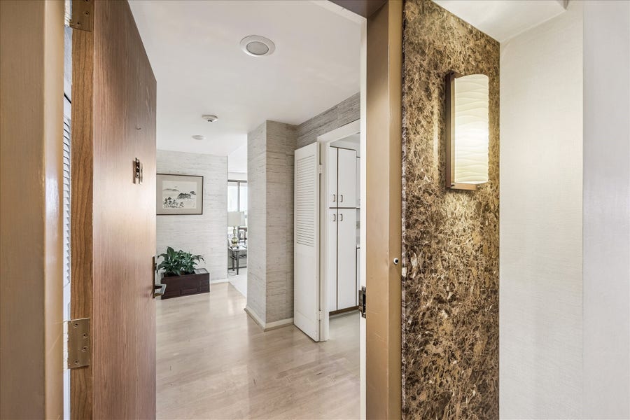 Property photo for 49 Briar Hollow Lane, #1503, Houston, TX