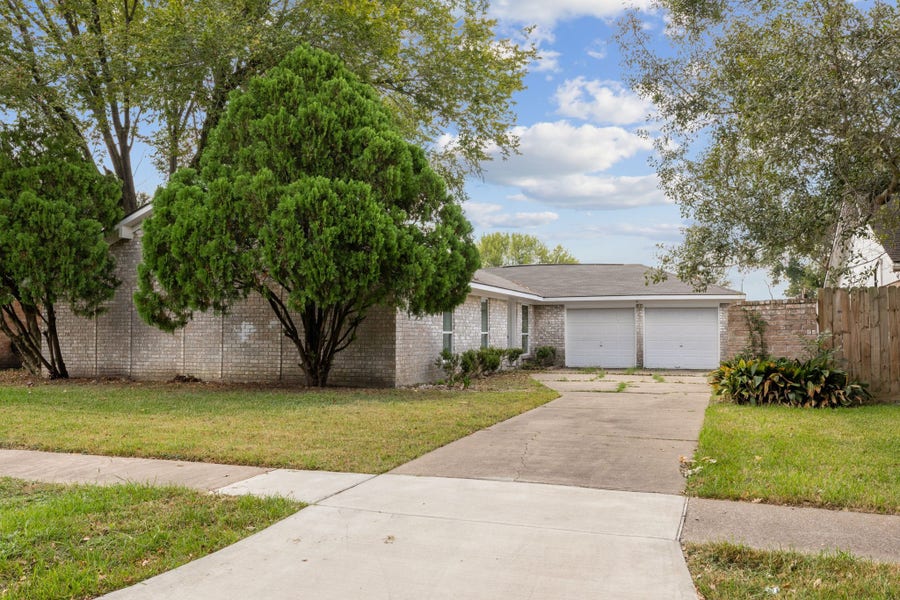 Property photo for 9423 Kristin Drive, Houston, TX