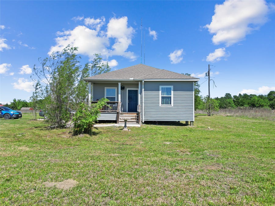 Property photo for 11242 Longstreet Road, Willis, TX
