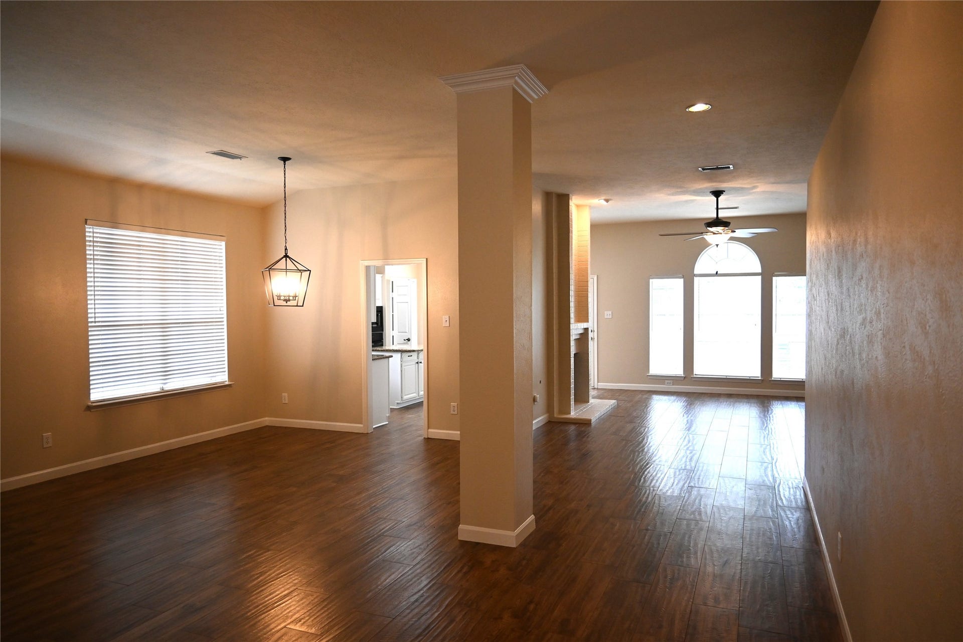 22 E Trillium Circle, The Woodlands, TX 77381 22 E Trillium Circle, The Woodlands, TX 77381
