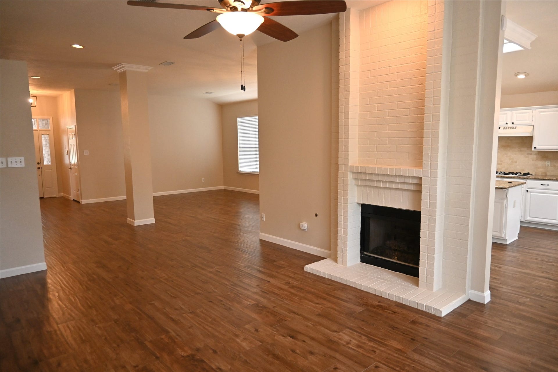 22 E Trillium Circle, The Woodlands, TX 77381 22 E Trillium Circle, The Woodlands, TX 77381