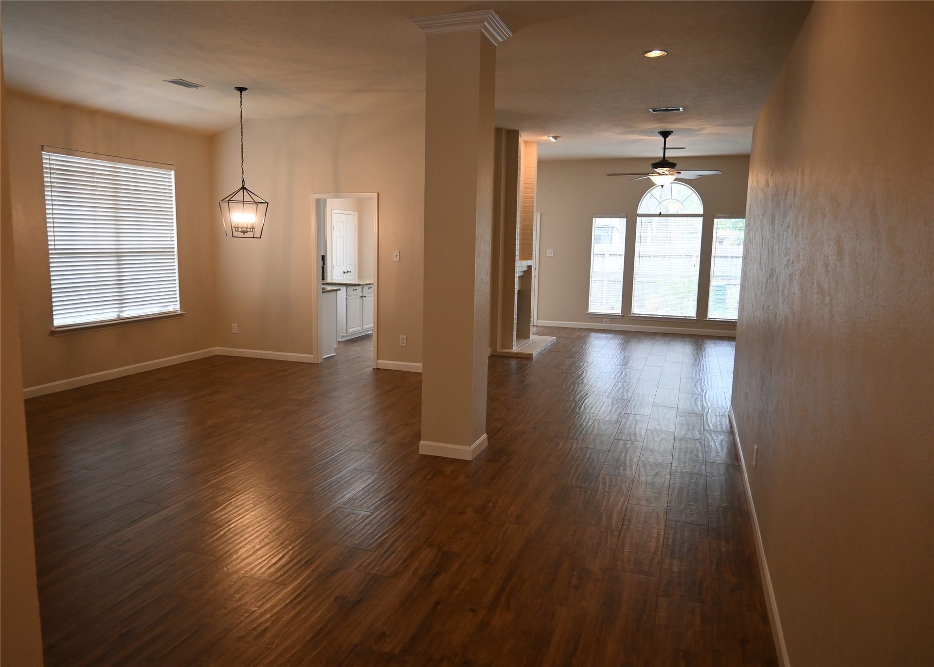 22 E Trillium Circle, The Woodlands, TX 77381 22 E Trillium Circle, The Woodlands, TX 77381